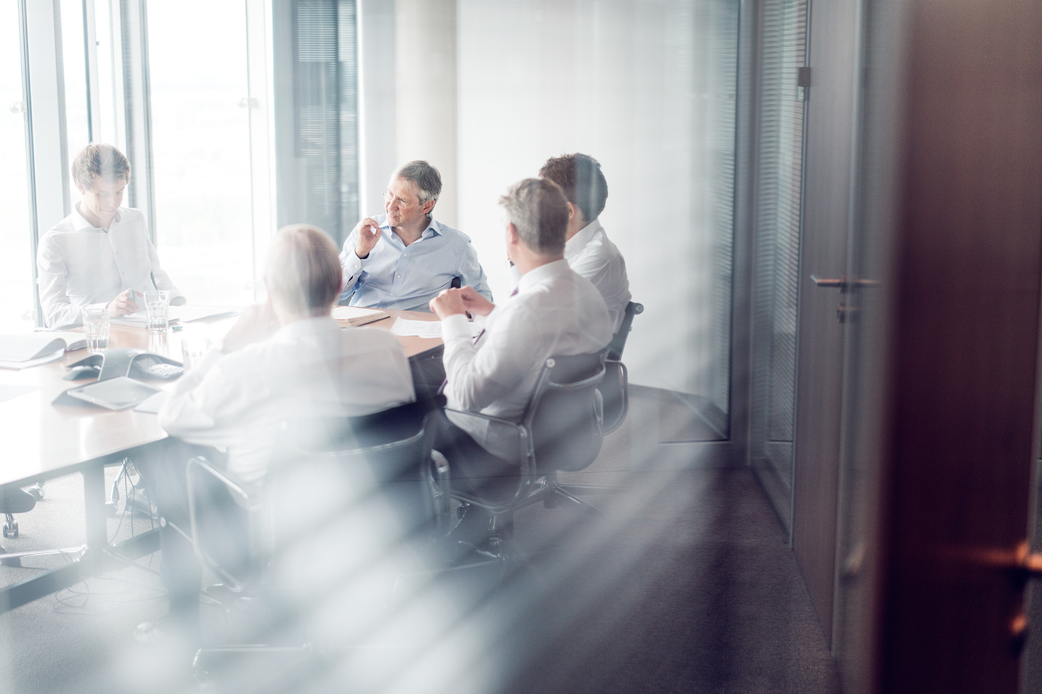 Aktiv oder passiv investieren? -